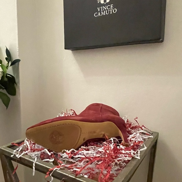 VINCE CAMUTO | Allost Fire Brick Suede Stiletto Booties - Picture 7 of 9